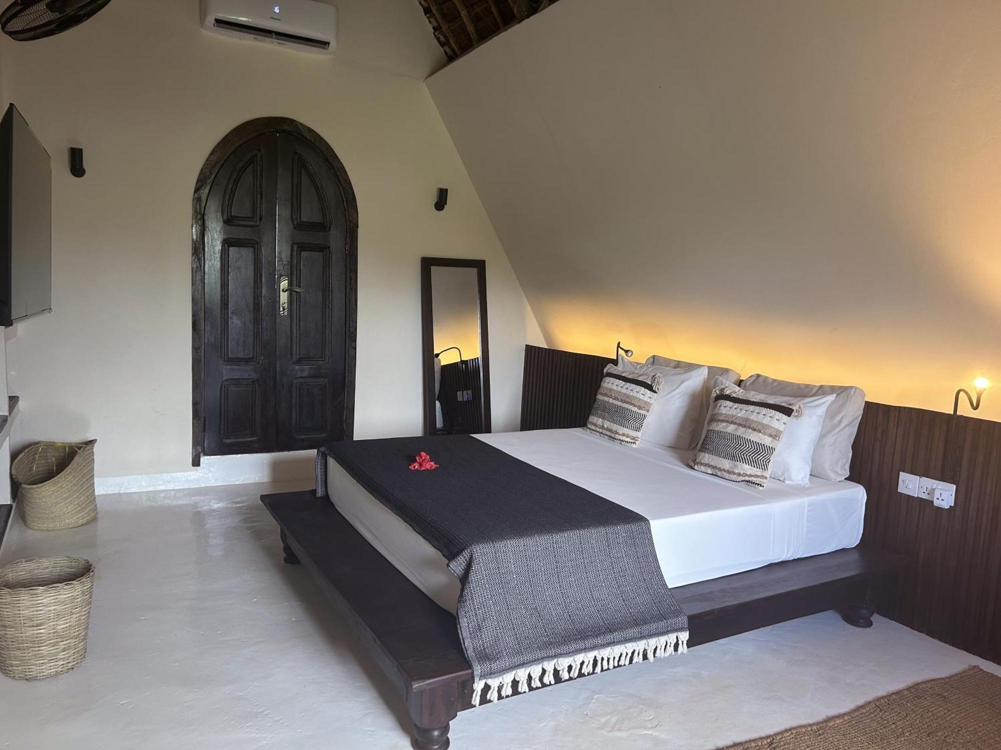 Kuwa Zanzibar Aparthotel Kiwengwa  Exterior photo